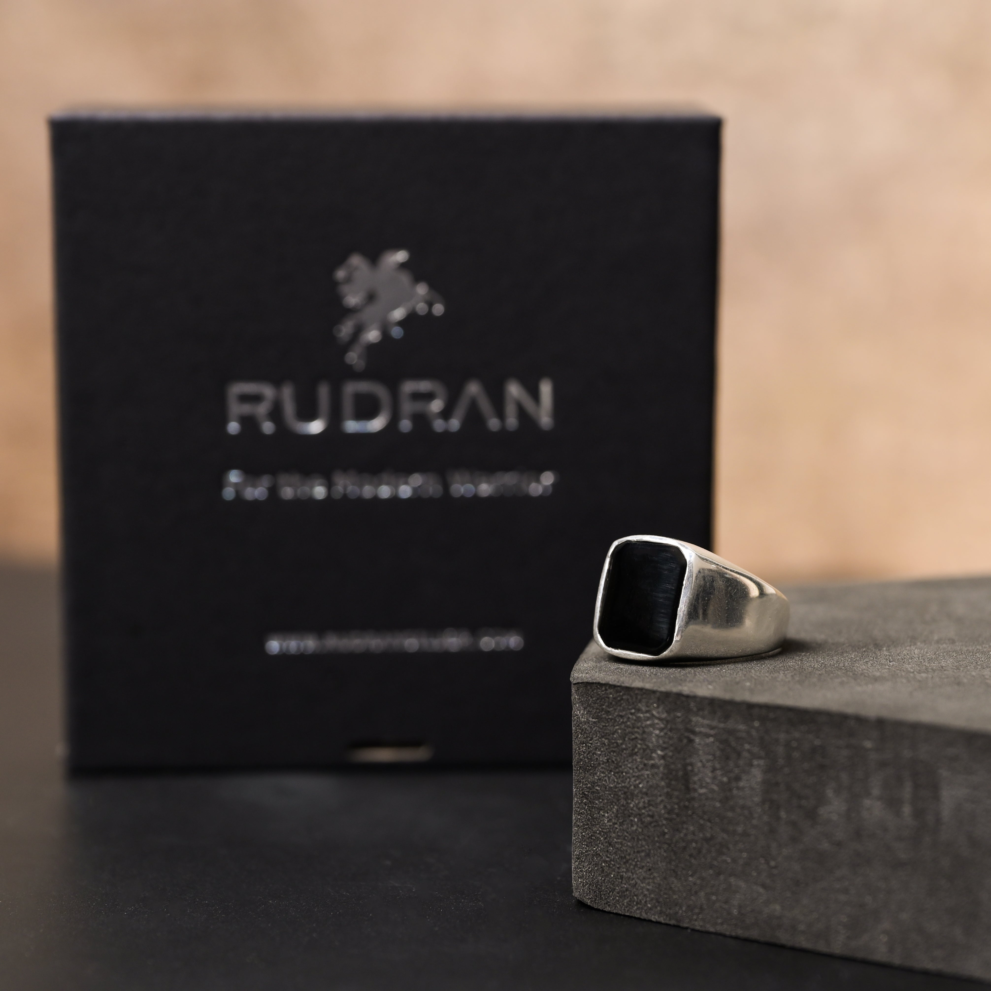 Large Beveled Onyx Signet 925 Silver Ring